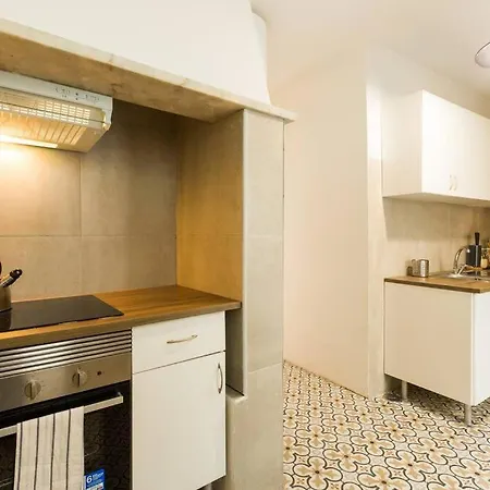 Ola - Castelo Iv リスボン