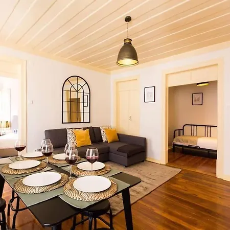 Ola - Castelo Iv アパート *