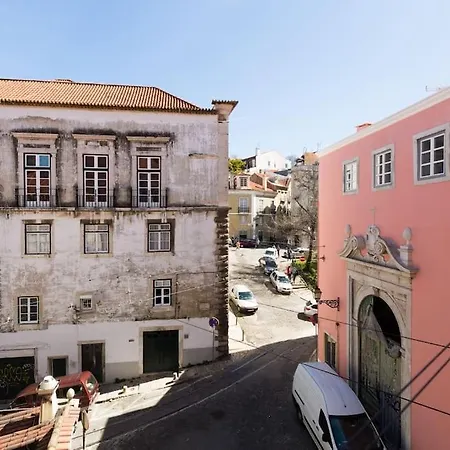 Ola - Castelo Iv Lisbon